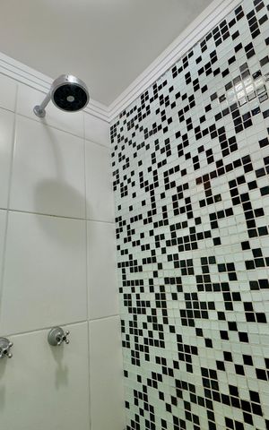 Casa de condomínio à venda com 49m², 2 quartos e 1 vaga Casa de condomínio à venda com 49m², 2 quartos e 1 vagaBanheiro