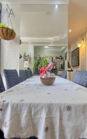 Casa de condomínio à venda com 49m², 2 quartos e 1 vaga Casa de condomínio à venda com 49m², 2 quartos e 1 vagaSala