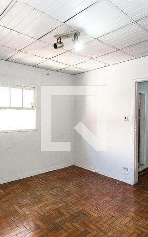 Casa à venda com 180m², 3 quartos e sem vaga