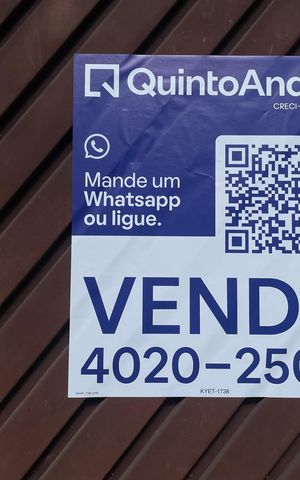Casa para alugar com 267m², 4 quartos e 3 vagas Casa para alugar com 267m², 4 quartos e 3 vagasPlaca KYET 1738