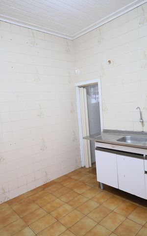 Casa para alugar com 150m², 2 quartos e 1 vagaCozinha