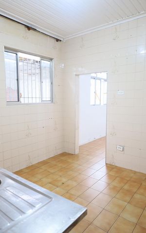 Casa para alugar com 150m², 2 quartos e 1 vagaCozinha