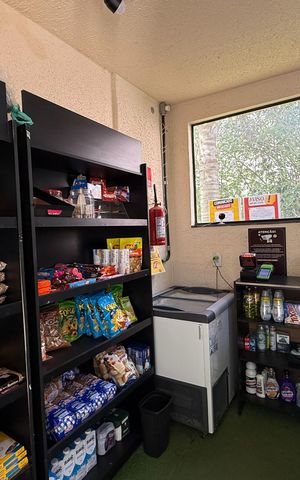 Apartamento para alugar com 39m², 2 quartos e 1 vaga Apartamento para alugar com 39m², 2 quartos e 1 vagaMercado