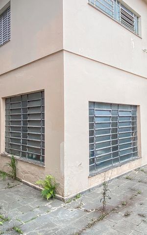 Casa à venda com 160m², 3 quartos e 4 vagasQuintal
