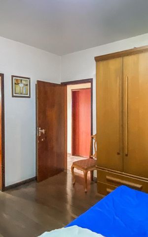 Casa à venda com 160m², 3 quartos e 4 vagasSuite 