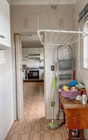 Casa à venda com 160m², 3 quartos e 4 vagasÁrea de Serviço