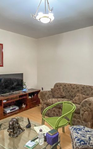 Casa à venda com 160m², 3 quartos e 4 vagasSala 