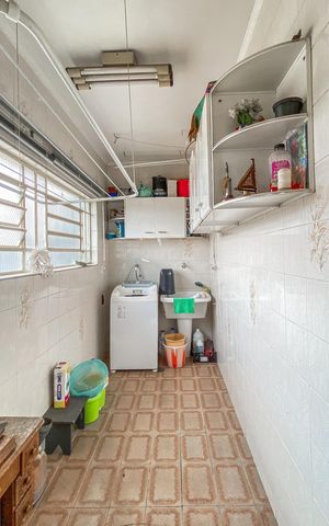Casa à venda com 160m², 3 quartos e 4 vagasÁrea de Serviço