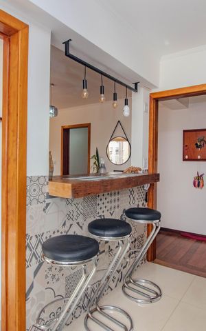 Apartamento à venda com 121m², 3 quartos e 2 vagas Apartamento à venda com 121m², 3 quartos e 2 vagasCozinha e Área de Serviço
