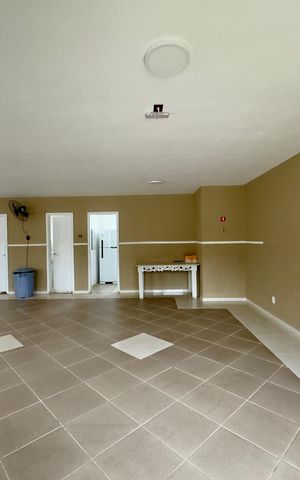 Casa de condomínio para alugar com 42m², 2 quartos e 1 vaga Casa de condomínio para alugar com 42m², 2 quartos e 1 vagaSalão de Festas