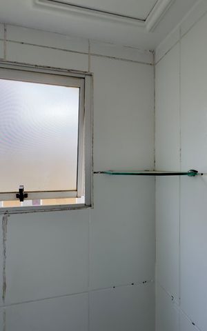 Casa de condomínio para alugar com 42m², 2 quartos e 1 vaga Casa de condomínio para alugar com 42m², 2 quartos e 1 vagaBanheiro
