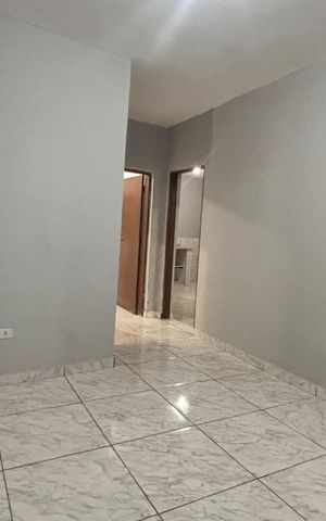 Casa para alugar com 45m², 2 quartos e sem vaga Casa para alugar com 45m², 2 quartos e sem vagaSala