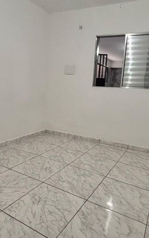 Casa para alugar com 45m², 2 quartos e sem vaga Casa para alugar com 45m², 2 quartos e sem vagaQuarto 1