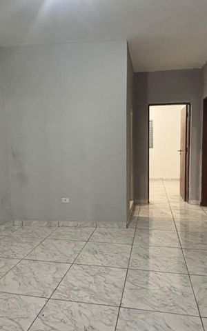 Casa para alugar com 45m², 2 quartos e sem vaga Casa para alugar com 45m², 2 quartos e sem vagaSala