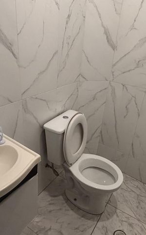 Casa para alugar com 45m², 2 quartos e sem vaga Casa para alugar com 45m², 2 quartos e sem vagaBanheiro