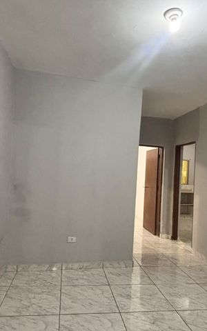 Casa para alugar com 45m², 2 quartos e sem vaga Casa para alugar com 45m², 2 quartos e sem vagaSala