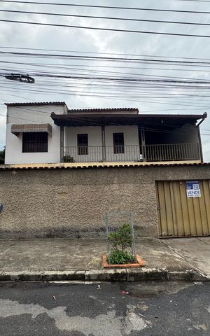 Casa à venda com 360m², 16 quartos e 3 vagas Casa à venda com 360m², 16 quartos e 3 vagasPlaca instalada no dia 23-10-2026, com o codigo RVRC-158