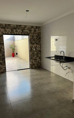 Casa à venda com 100m², 3 quartos e 2 vagas Casa à venda com 100m², 3 quartos e 2 vagasCozinha