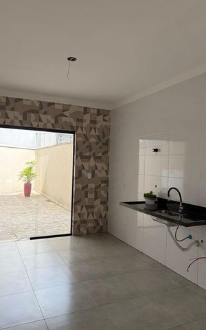 Casa à venda com 100m², 3 quartos e 2 vagas Casa à venda com 100m², 3 quartos e 2 vagasCozinha