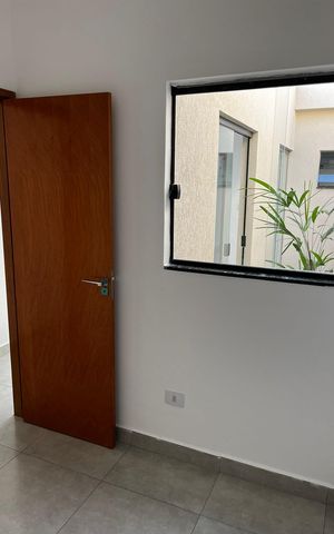 Casa à venda com 100m², 3 quartos e 2 vagas Casa à venda com 100m², 3 quartos e 2 vagasQuarto 3