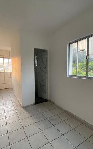 Apartamento para alugar com 34m², 2 quartos e sem vaga