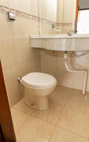 Casa para alugar com 250m², 3 quartos e 4 vagasLAVABO