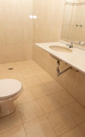 Casa para alugar com 250m², 3 quartos e 4 vagasBANHEIRO SOCIAL