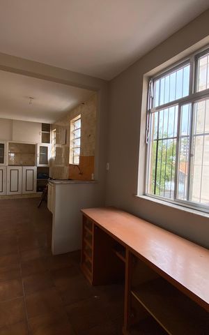 Casa à venda com 109m², 3 quartos e 1 vaga