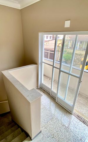 Casa à venda com 109m², 3 quartos e 1 vaga