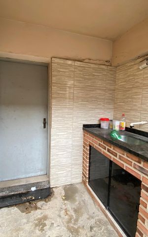 Casa à venda com 109m², 3 quartos e 1 vaga
