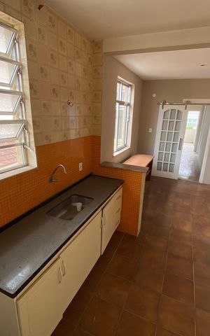 Casa à venda com 109m², 3 quartos e 1 vaga