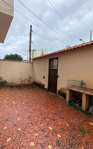 Casa à venda com 109m², 3 quartos e 1 vaga