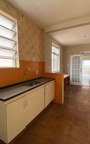 Casa à venda com 109m², 3 quartos e 1 vaga