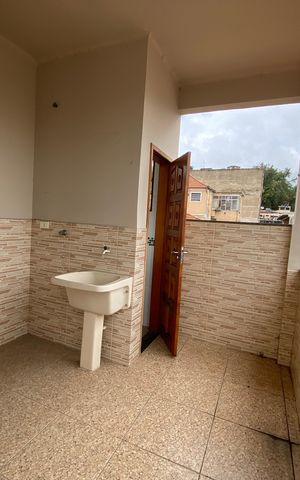 Casa à venda com 109m², 3 quartos e 1 vaga