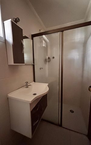 Casa de condomínio para alugar com 600m², 5 quartos e 3 vagas Casa de condomínio para alugar com 600m², 5 quartos e 3 vagasBanheiro quarto