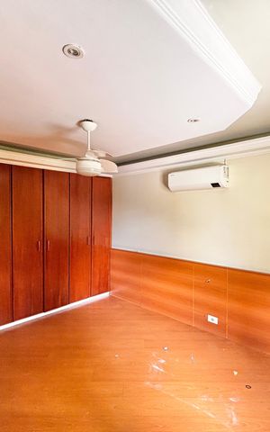 Casa de condomínio para alugar com 600m², 5 quartos e 3 vagas Casa de condomínio para alugar com 600m², 5 quartos e 3 vagasQuarto 2