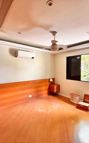 Casa de condomínio para alugar com 600m², 5 quartos e 3 vagas Casa de condomínio para alugar com 600m², 5 quartos e 3 vagasQuarto 2