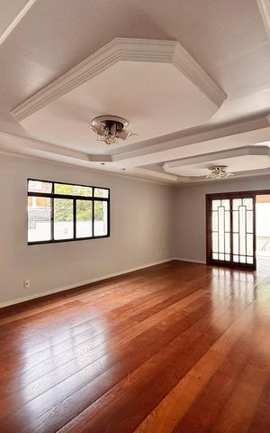Casa de condomínio para alugar com 600m², 5 quartos e 3 vagas Casa de condomínio para alugar com 600m², 5 quartos e 3 vagasSala 1