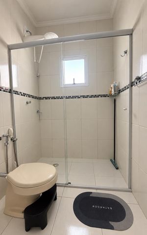 Casa à venda com 150m², 3 quartos e 5 vagas Casa à venda com 150m², 3 quartos e 5 vagasBanheiro
