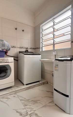 Casa à venda com 150m², 3 quartos e 5 vagas Casa à venda com 150m², 3 quartos e 5 vagasLavanderia