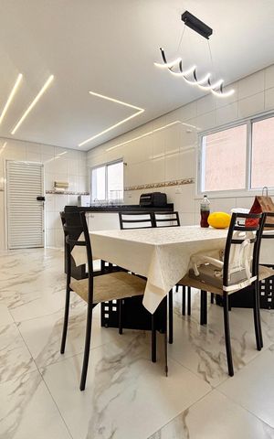 Casa à venda com 150m², 3 quartos e 5 vagas Casa à venda com 150m², 3 quartos e 5 vagasCozinha