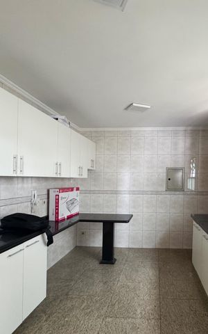 Apartamento para alugar com 160m², 3 quartos e 4 vagas Apartamento para alugar com 160m², 3 quartos e 4 vagasCozinha