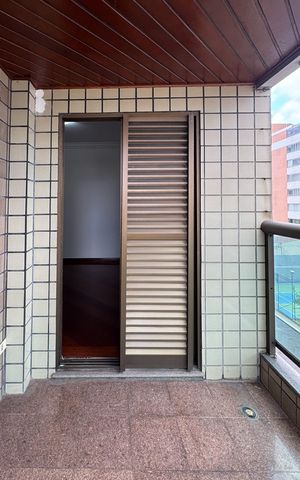 Apartamento para alugar com 160m², 3 quartos e 4 vagas Apartamento para alugar com 160m², 3 quartos e 4 vagasSacada - Suíte
