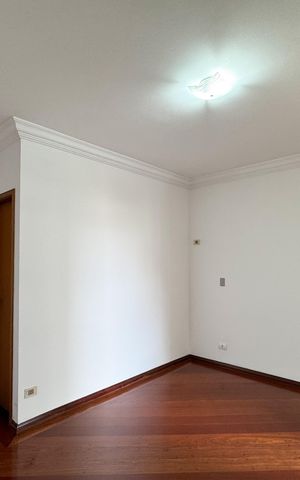 Apartamento para alugar com 160m², 3 quartos e 4 vagas Apartamento para alugar com 160m², 3 quartos e 4 vagasSuíte