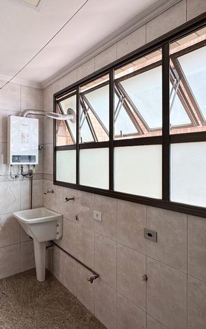 Apartamento para alugar com 160m², 3 quartos e 4 vagas Apartamento para alugar com 160m², 3 quartos e 4 vagasÁrea de Serviço