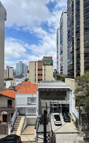 Apartamento para alugar com 160m², 3 quartos e 4 vagas Apartamento para alugar com 160m², 3 quartos e 4 vagasVista - Sacada