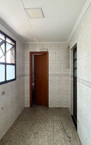 Apartamento para alugar com 160m², 3 quartos e 4 vagas Apartamento para alugar com 160m², 3 quartos e 4 vagasÁrea de Serviço