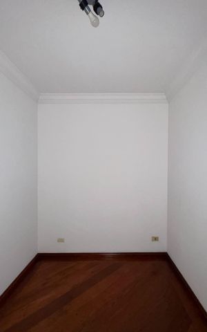 Apartamento para alugar com 160m², 3 quartos e 4 vagas Apartamento para alugar com 160m², 3 quartos e 4 vagasQuarto de Serviço