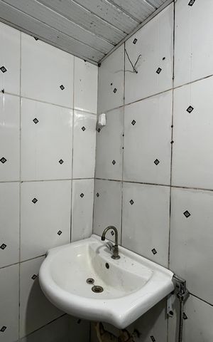 Casa para alugar com 50m², 1 quarto e sem vaga Casa para alugar com 50m², 1 quarto e sem vagaBanheiro