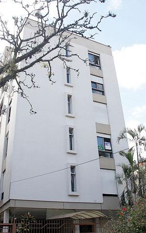 Apartamento para alugar com 113m², 3 quartos e sem vagaFachada